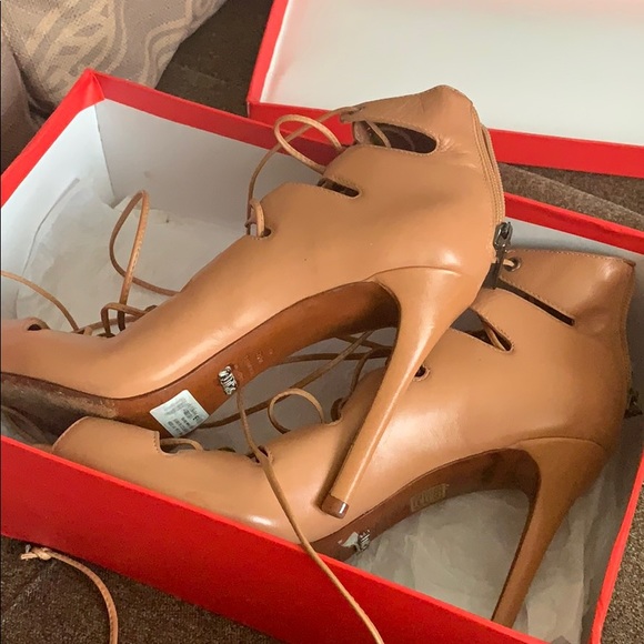 Lace up shoes - Picture 6 of 8